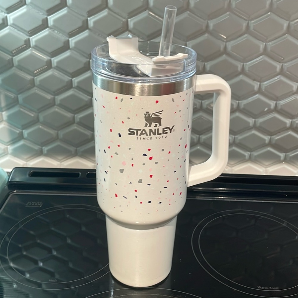 Stanley Tumbler 40 oz Terrazo Pearlescent